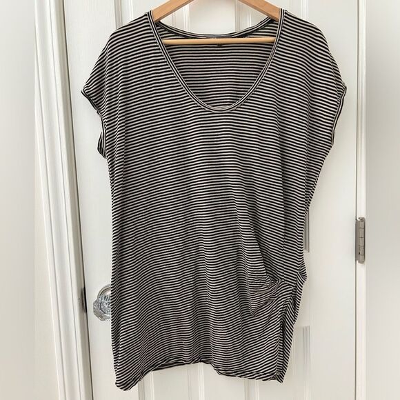 Vince Gathered Hem Black and Tan Stripe Tunic Length Top - Size L - Picture 1 of 7